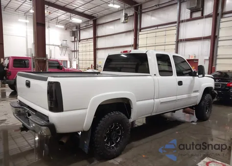 2003 Chevrolet Silverado 2500Hd Ls from USA, damaged, VIN 1GCHK29U13E213464